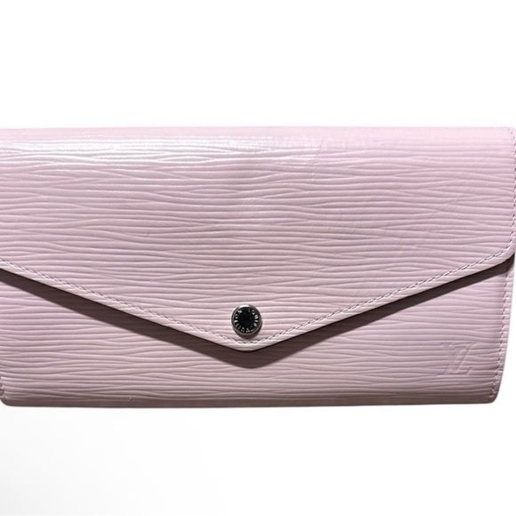Louis Vuitton Elegant Pink Women's Clutch long wallet. No call outs - Picture 2 of 8